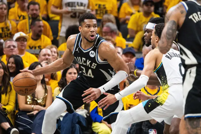 NBA直播雄鹿出局引发字母哥未来猜想：一人一城还是再逐总冠军？